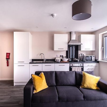 Modern & Spacious 2 Bed Apartment In Manchester Buitenkant foto